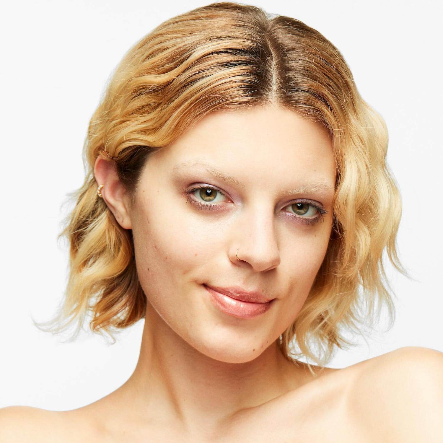 STROBE DEWY SKIN TINT (HIDRATANTE CON COLOR)